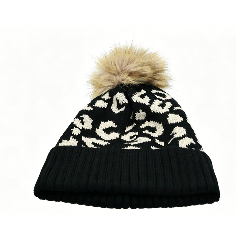 Gorro de punto con estampado d - Beanie Cuffed Knit reseña y precio